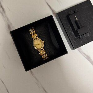 SKU:0054 cute gold mini watch metal bracelet vintage style + in a gift box